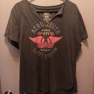 WOMEN'S  AEROSMITH DARK GRAY T SHIRT SIZE XXK